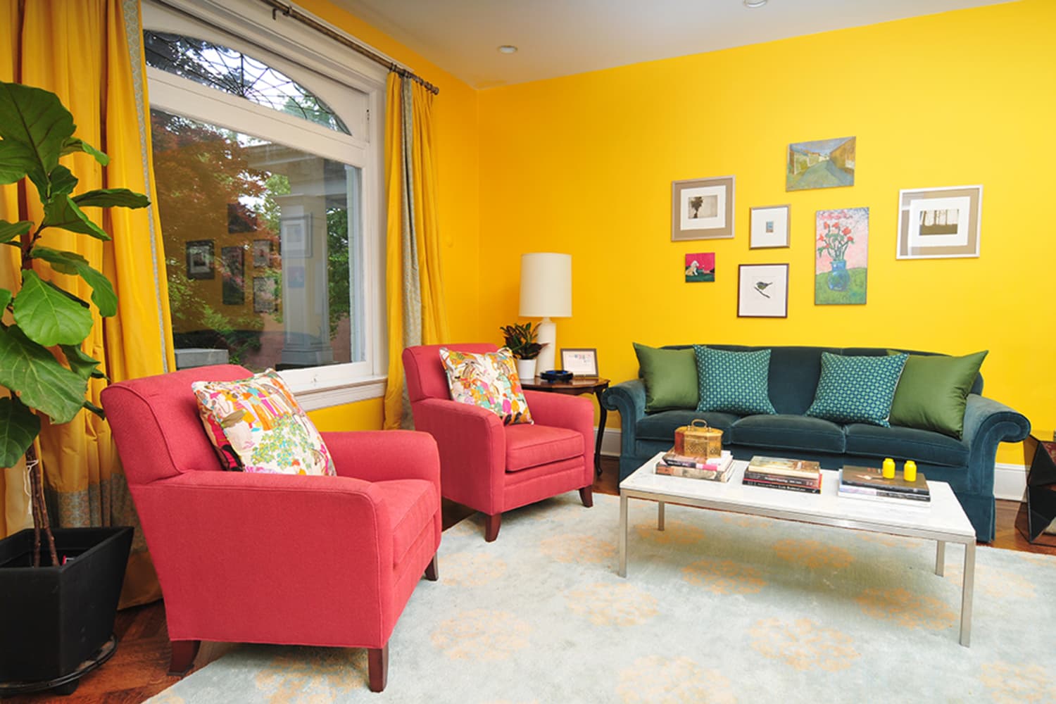 Here's Why Primary Colors Might Be Your Next Wall Paint Choice